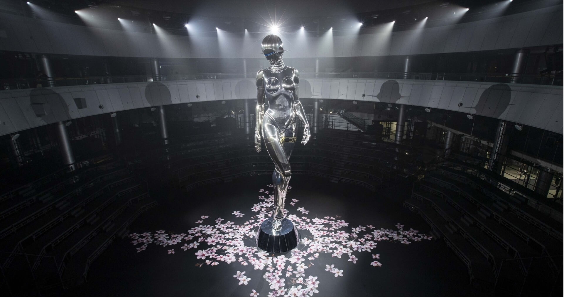Dior × HAJIME SORAYAMA ディオール 驚け 空山基 2019SS