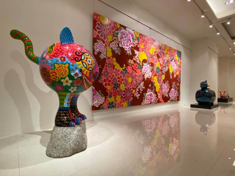 印象畫廊 雕塑作為擁抱世界的精神容器 兼論洪易與中國器物美學的當代變造 印象畫廊