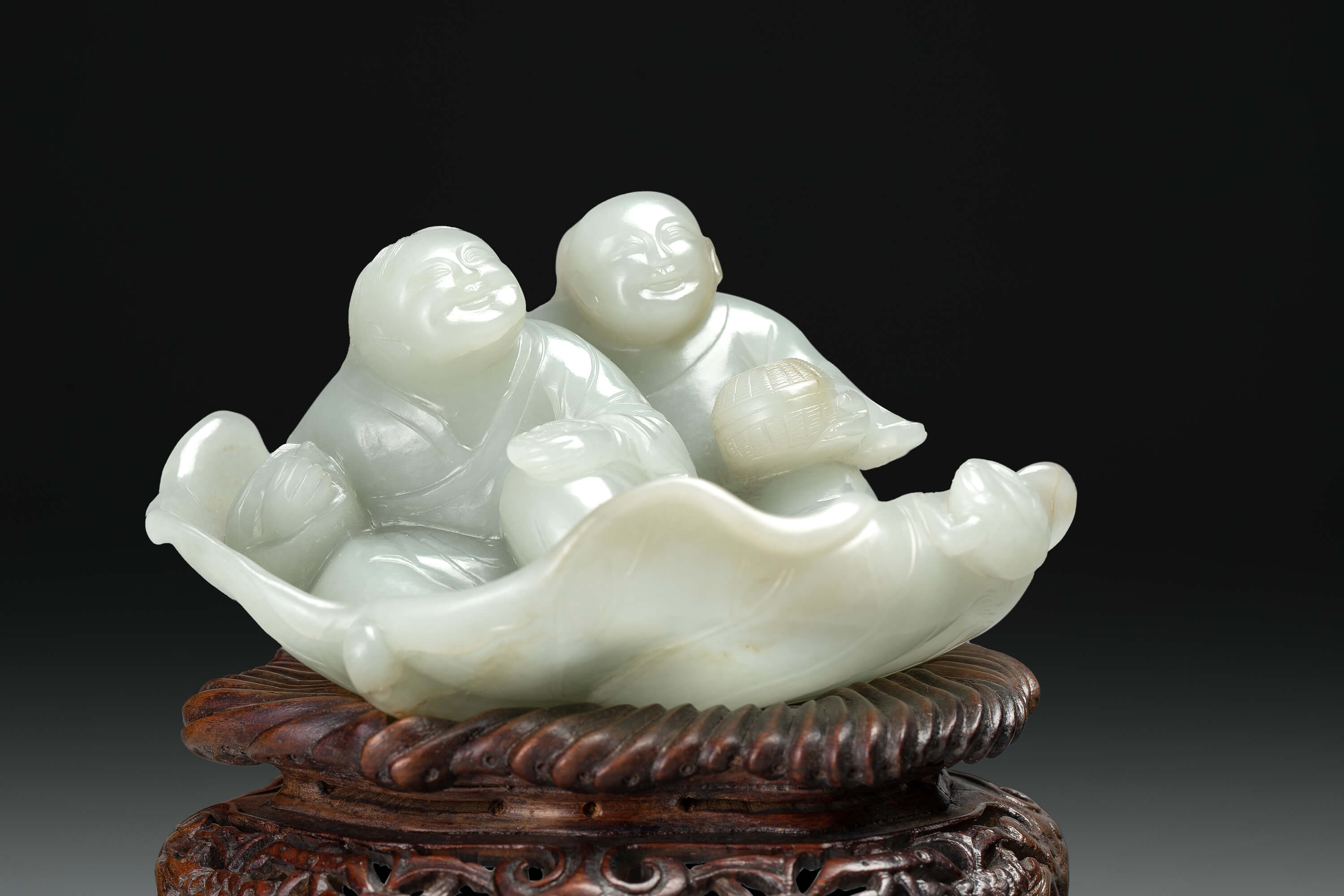 B3-8_清乾隆 白玉雕和合二仙二仙。圖 / 台北文華藝術博覽會提供。