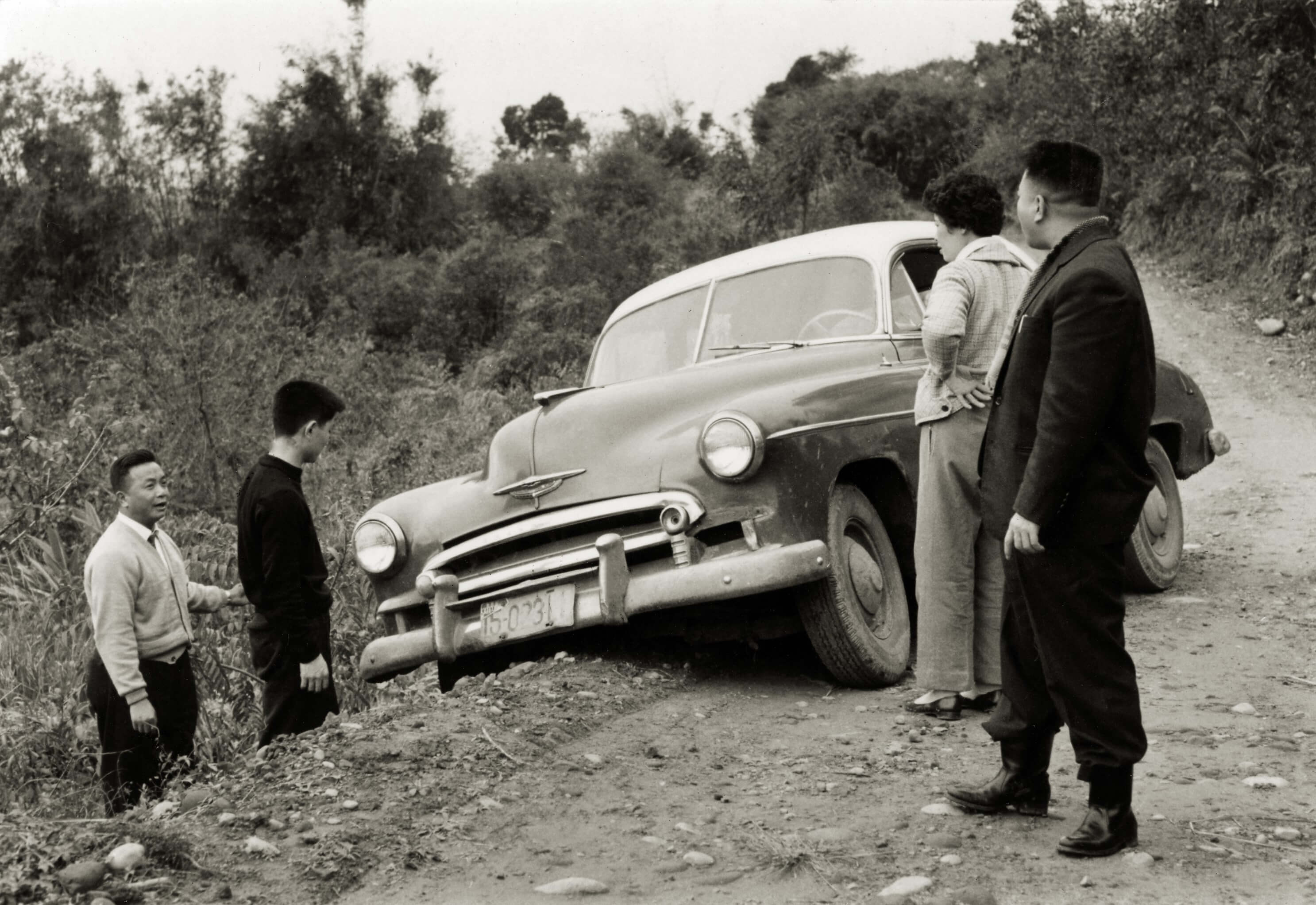 〈車仔卡輪無結無煞〉，新竹五峰，1966，葉裁攝。